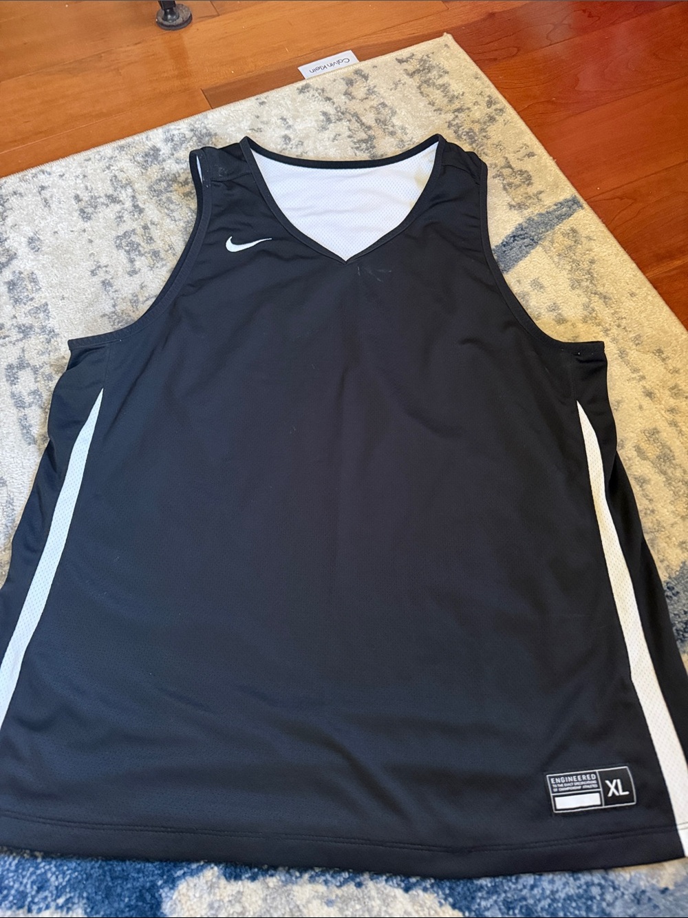Nike xl front and back